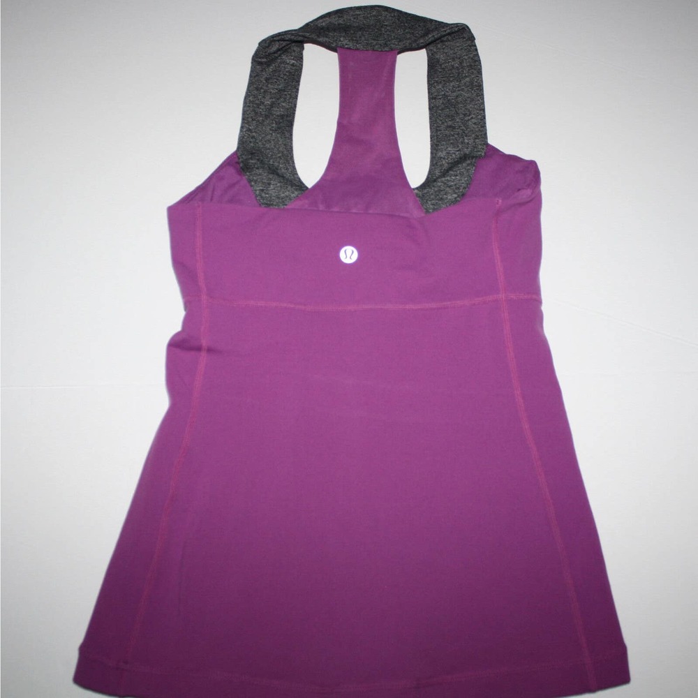 Lululemon Size 4 “Me Up” Scoop Neck Mesh Racerback Top Purple Gray Shelf Bra